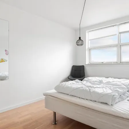 Prázdninový dům 4 Bedroom Stunning In *