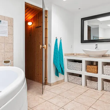 4 Bedroom Stunning In Prázdninový dům *