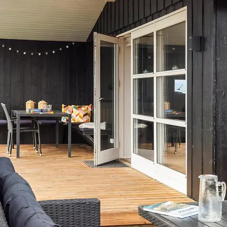 Prázdninový dům 4 Bedroom Stunning In Hjørring