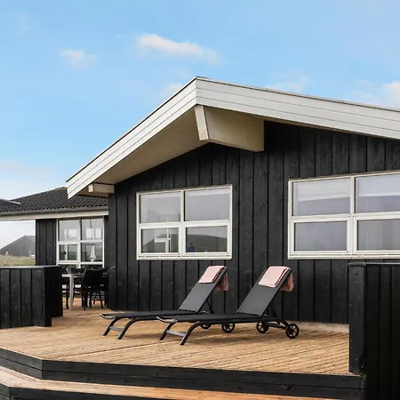 Prázdninový dům 4 Bedroom Stunning In *