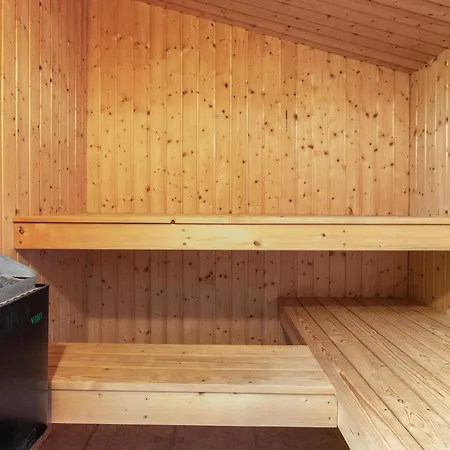 4 Bedroom Stunning In * Hjørring