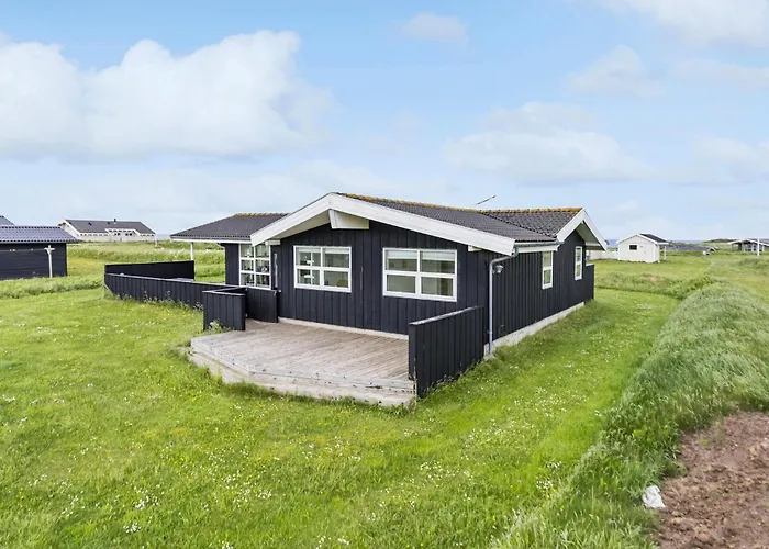 4 Bedroom Stunning In * Hjørring