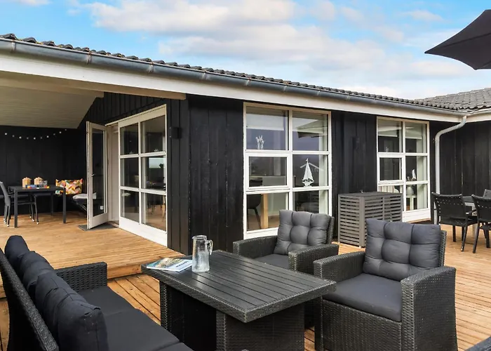 Tatil Evi 4 Bedroom Stunning In Hjørring