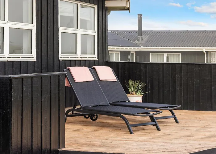 Tatil Evi 4 Bedroom Stunning In Hjørring